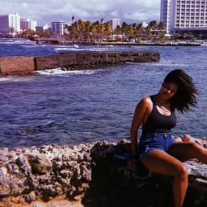 Meet your Posher, Ivette